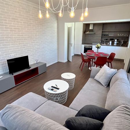 Location ! Location ! Location ! City Garden View Apartment Sofia Exterior foto